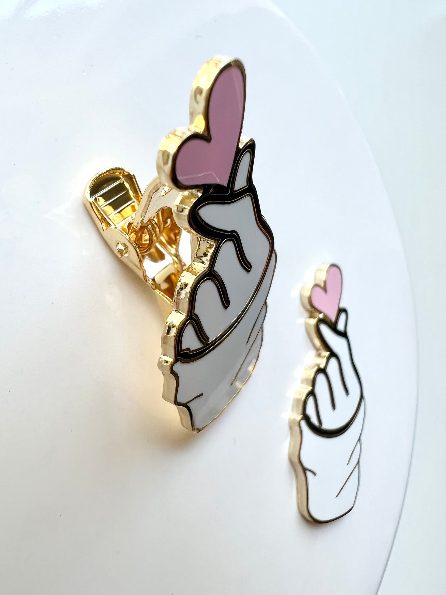 Finger Pink Heart & White Sleeve CLIP